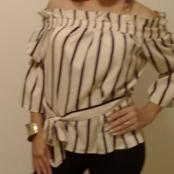 Top - Picture 4 of 4